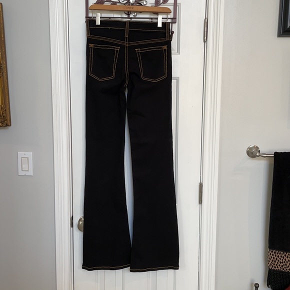 Caché Contour Collection Flared Jeans - Picture 6 of 8